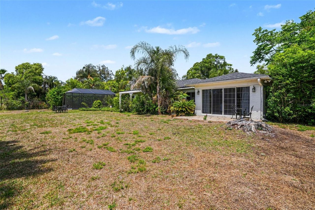1350 Eckles Drive, Tampa, FL 33612 Photo