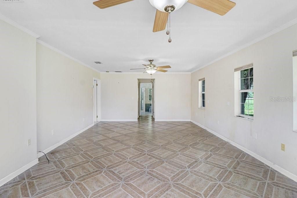1350 Eckles Drive, Tampa, FL 33612 Photo