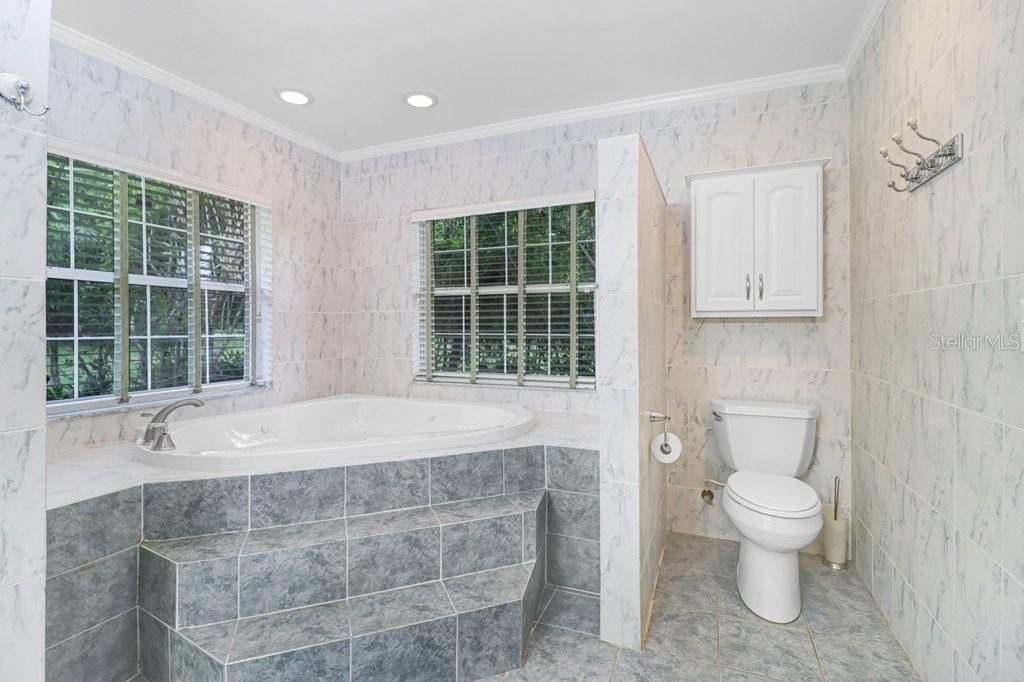 1350 Eckles Drive, Tampa, FL 33612 Photo