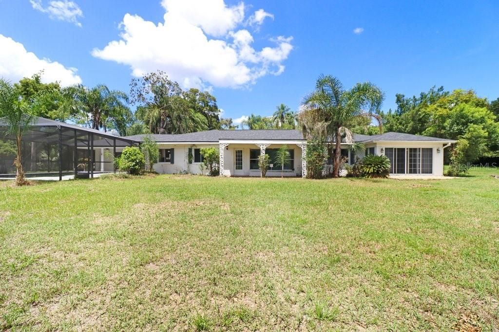 1350 Eckles Drive, Tampa, FL 33612 Photo