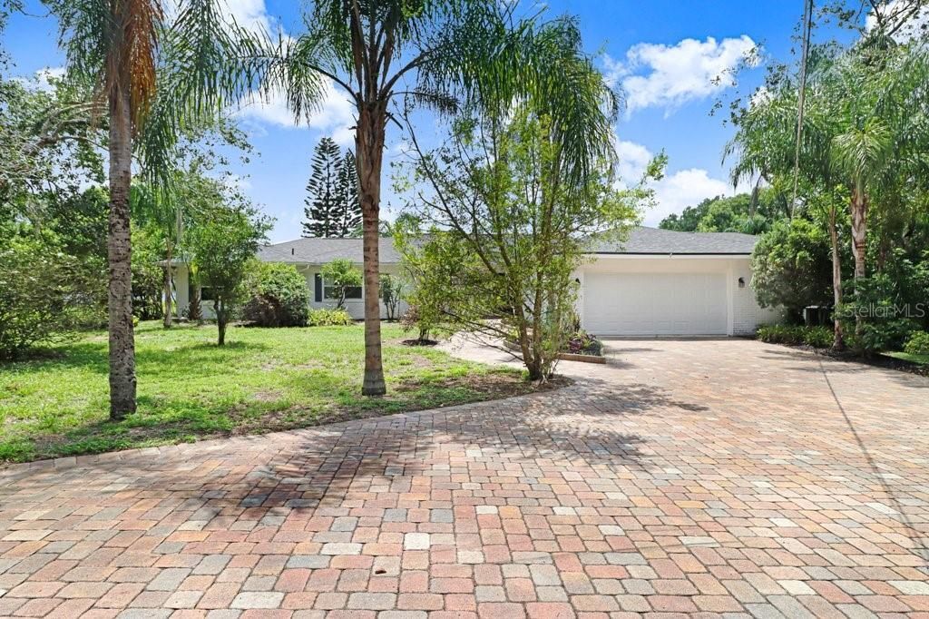 1350 Eckles Drive, Tampa, FL 33612 Photo