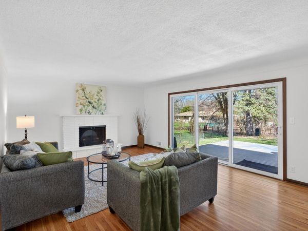 1973 Eldridge Avenue W, Roseville, MN 55113