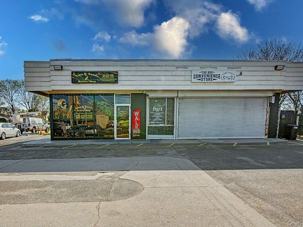 1575 5th Avenue , Bay Shore, NY 11706