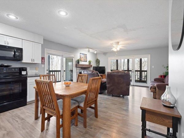9393 S Pointe Retreat Drive, Bloomington, IN 47401