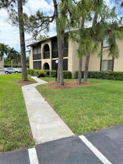 441 Pine Glen Lane, Unit D-2, Greenacres, FL 33463 Photo