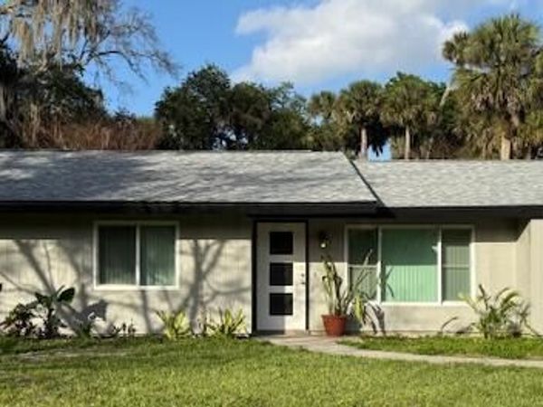 721 Riviera Drive NE , Palm Bay, FL 32905