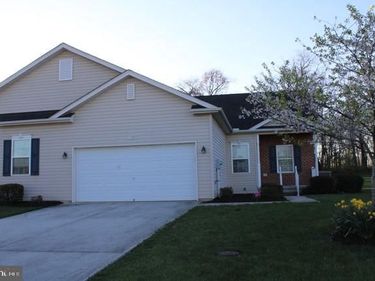 3309 PORTRAIT WAY, CHAMBERSBURG, PA 17202