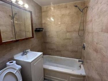 2019 DELMAR DRIVE, FOLCROFT, PA 19032