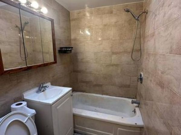 2019 DELMAR DRIVE , FOLCROFT, PA 19032