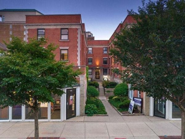 716 Clark Street, Unit 3N, Evanston, IL 60201