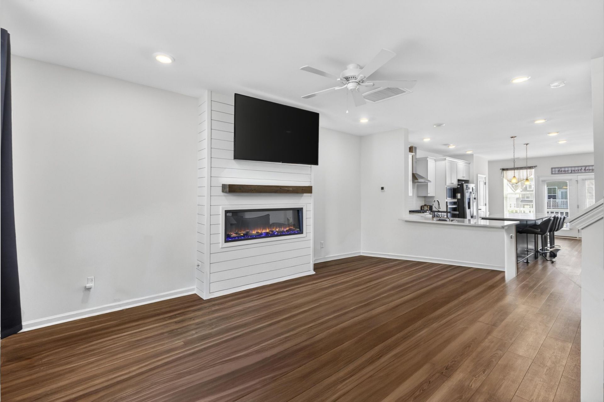 861 Recess Point Drive Photo 8