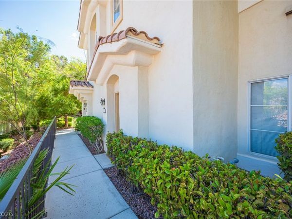 10211 Red Pueblo Place, Unit 103, Las Vegas, NV 89144