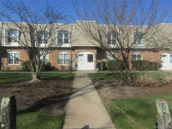 175 Main Avenue , Unit 156, Wheatley Heights, NY 11798