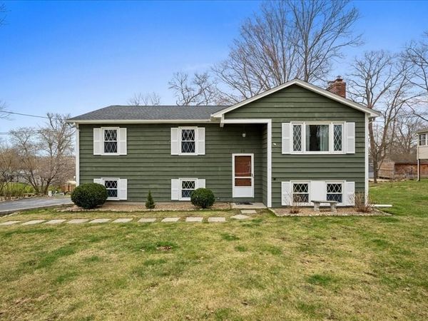 20 Jaybee Ave, Dudley, MA 01571