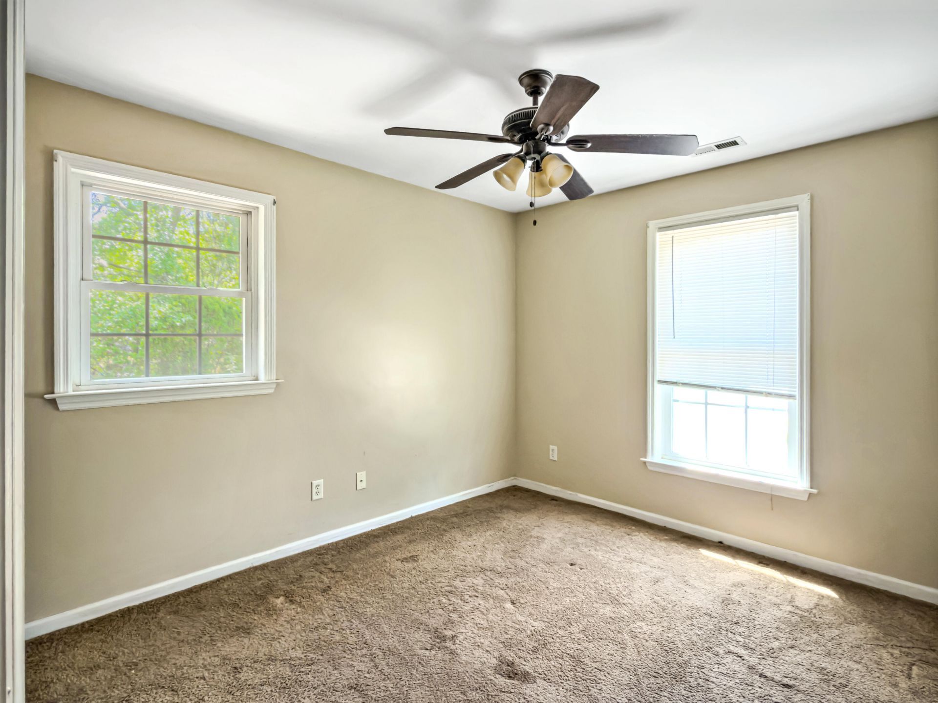 210 Kent Court Photo 10