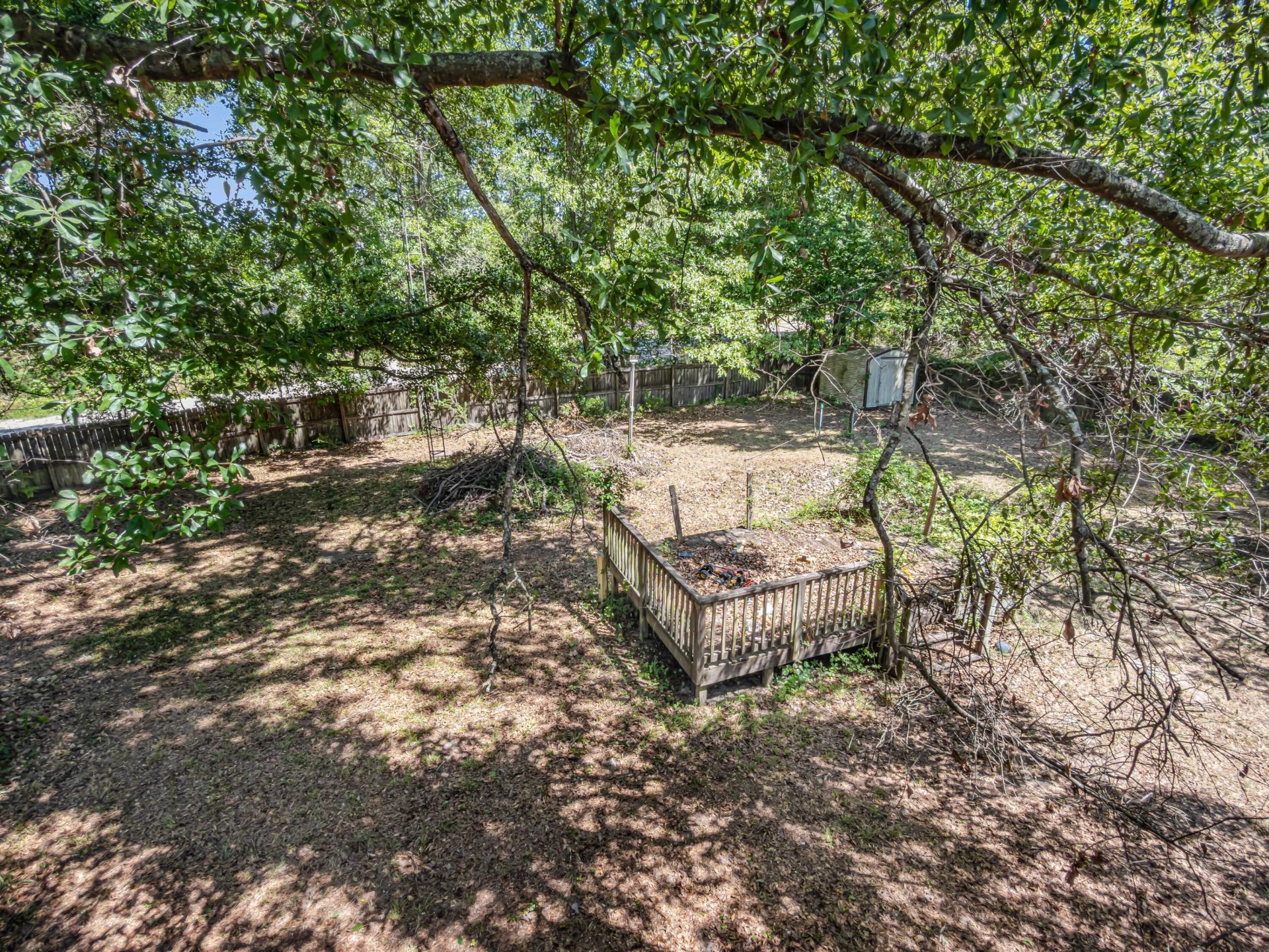 210 Kent Court Photo 11