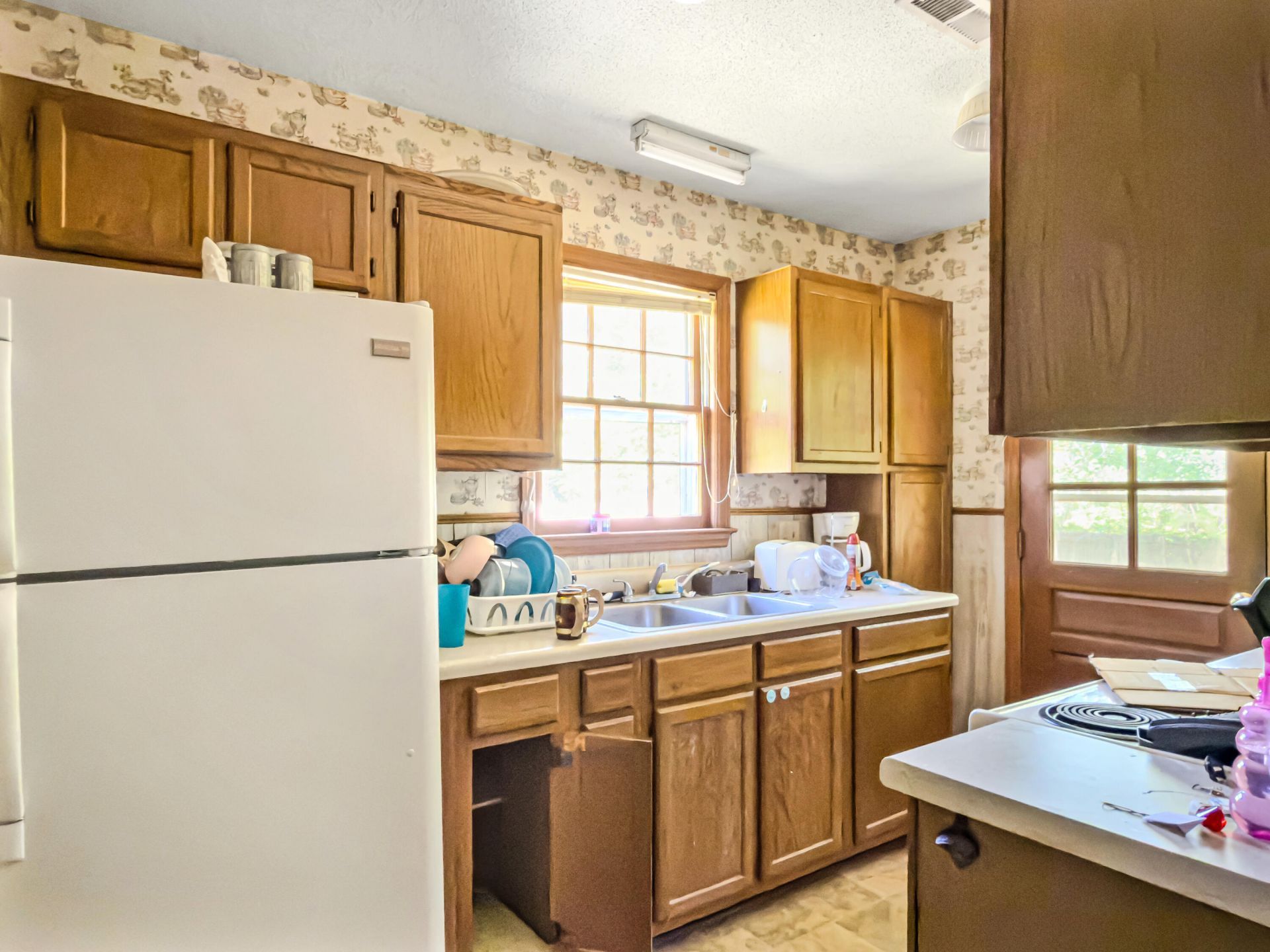 210 Kent Court Photo 8