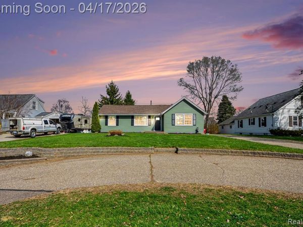 67550 Sisson Street, Washington Twp, MI 48095