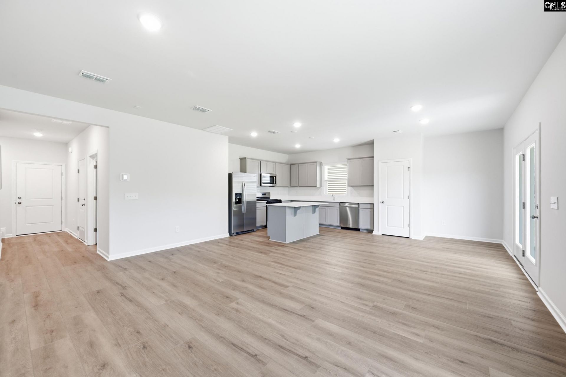 434 Edith Court Photo 10