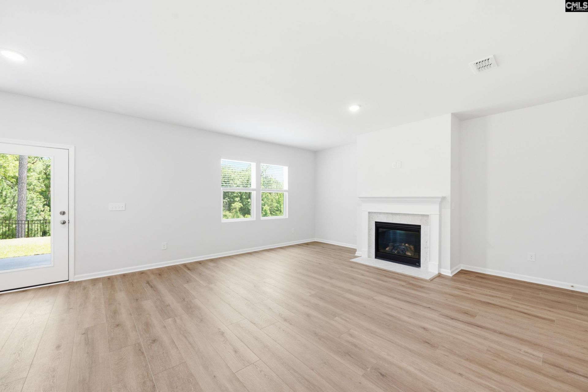 434 Edith Court Photo 12