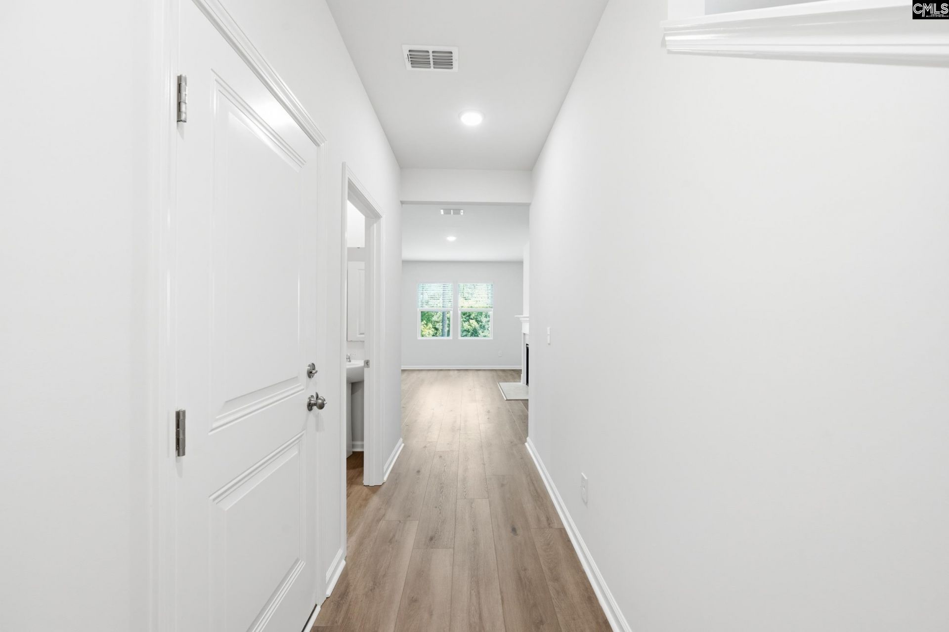 434 Edith Court Photo 7