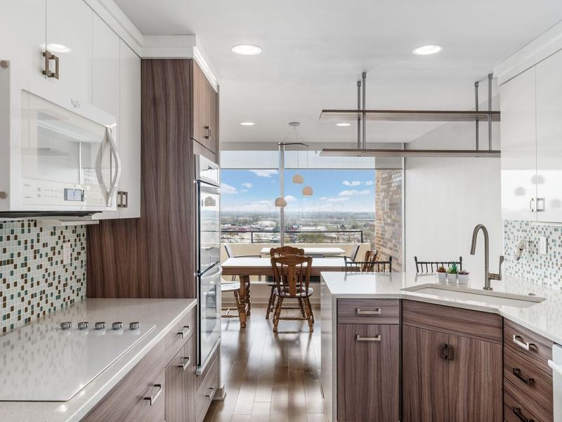 1000 Urlin Avenue, Unit 610, Columbus, OH 43212 Photo 17