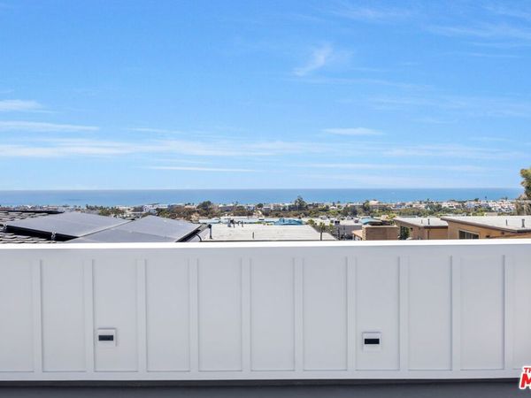 926 17th Street, Hermosa Beach, CA 90254