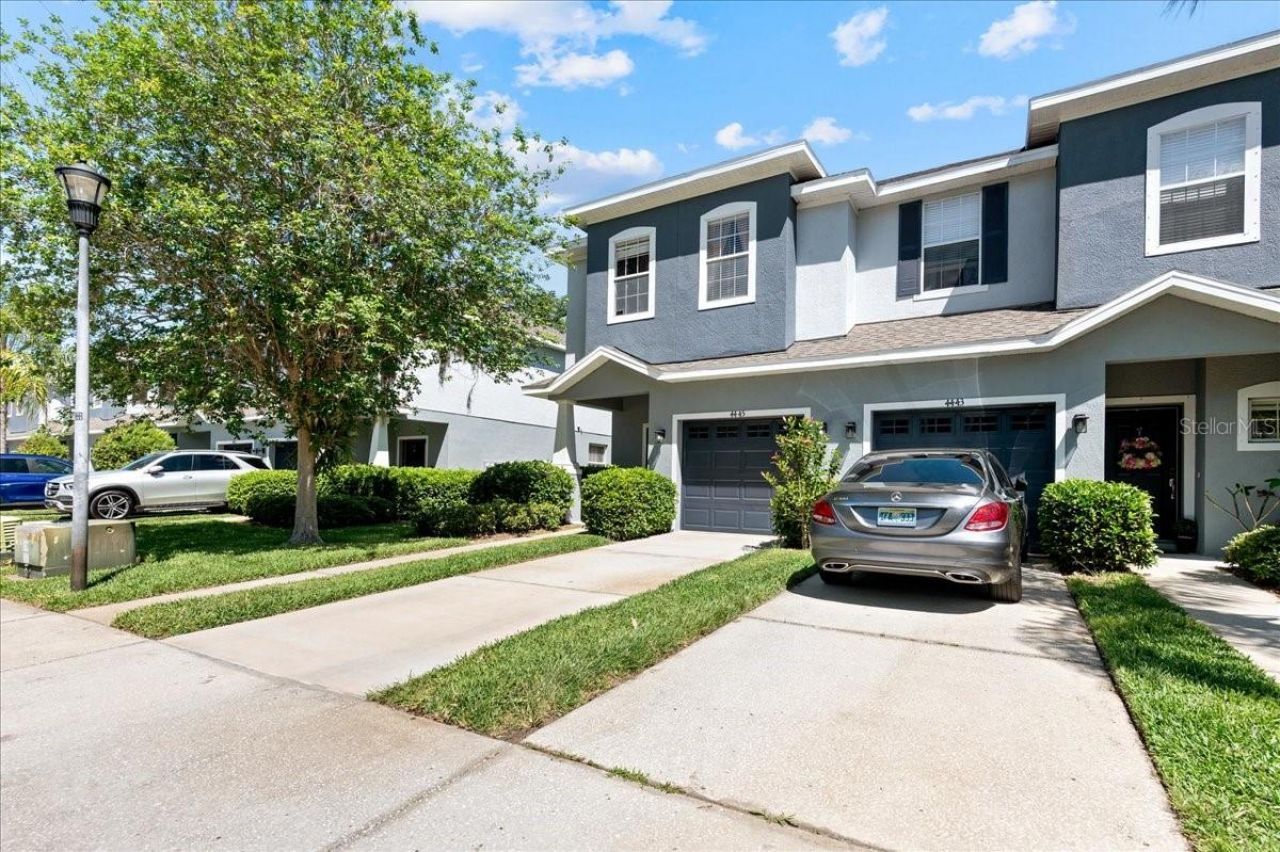 4445 Amberly Oaks Court, Tampa, FL 33614 Photo