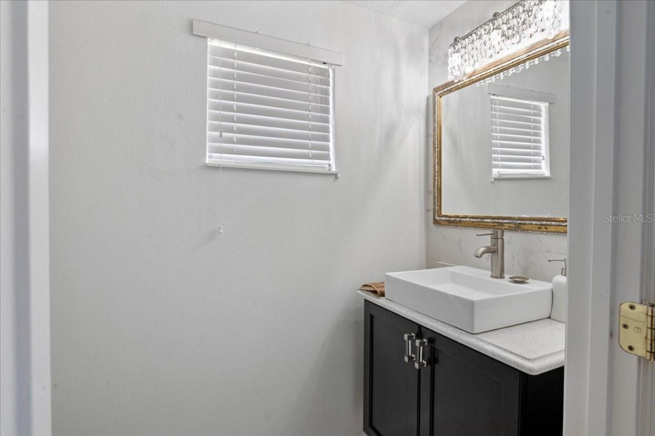 4445 Amberly Oaks Court, Tampa, FL 33614 Photo