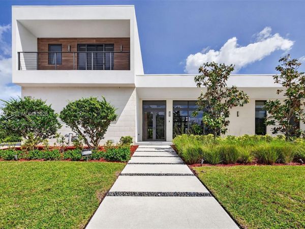 16709 Botaniko Drive North , Weston, FL 33326