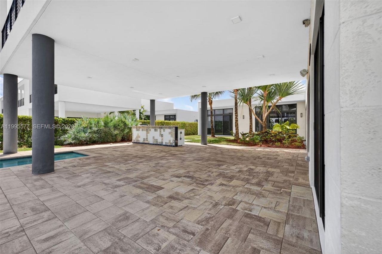 16709 Botaniko Drive North , Weston, FL 33326 Photo