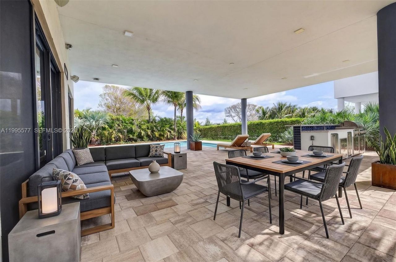 16709 Botaniko Drive North , Weston, FL 33326 Photo