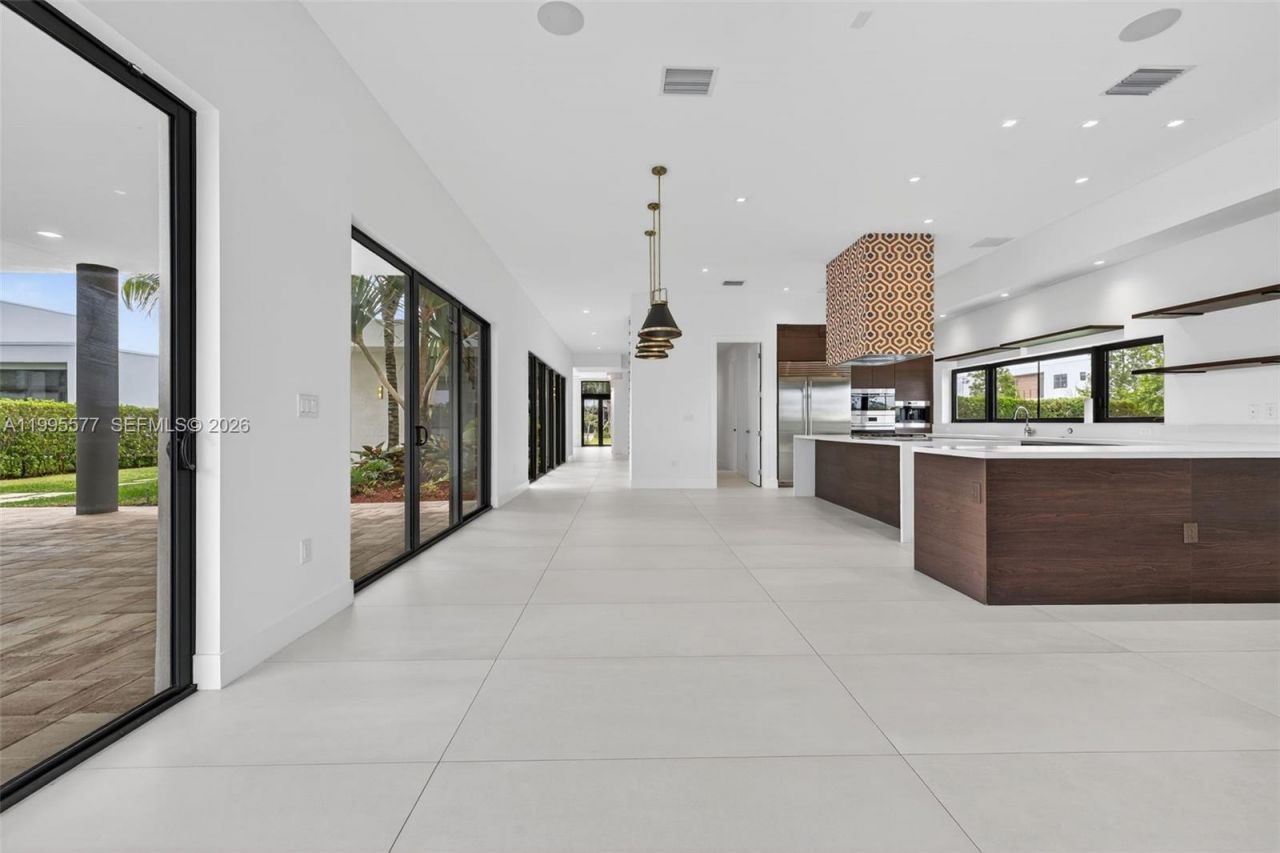 16709 Botaniko Drive North , Weston, FL 33326 Photo