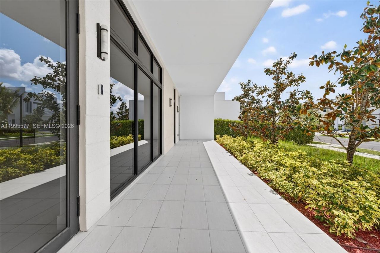 16709 Botaniko Drive North , Weston, FL 33326 Photo