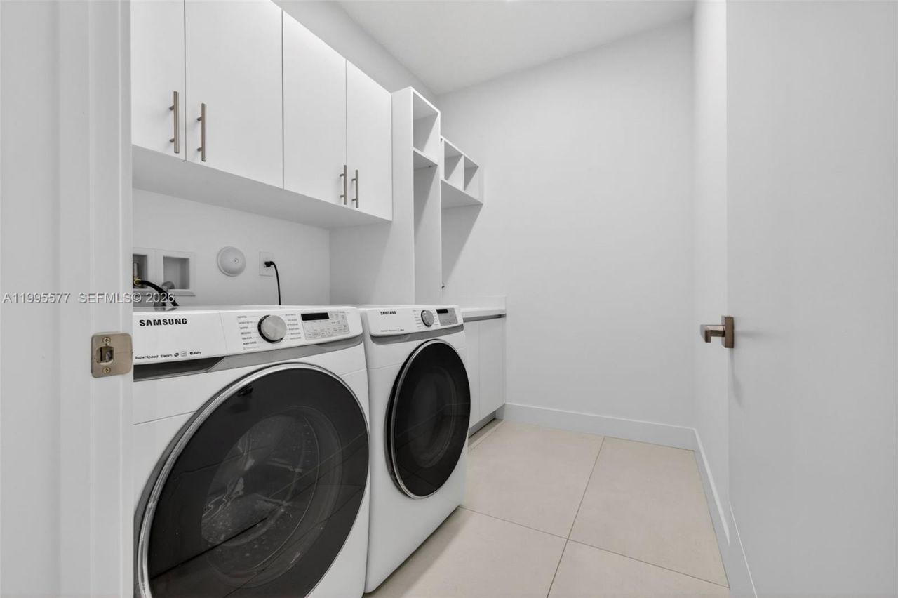 16709 Botaniko Drive North , Weston, FL 33326 Photo