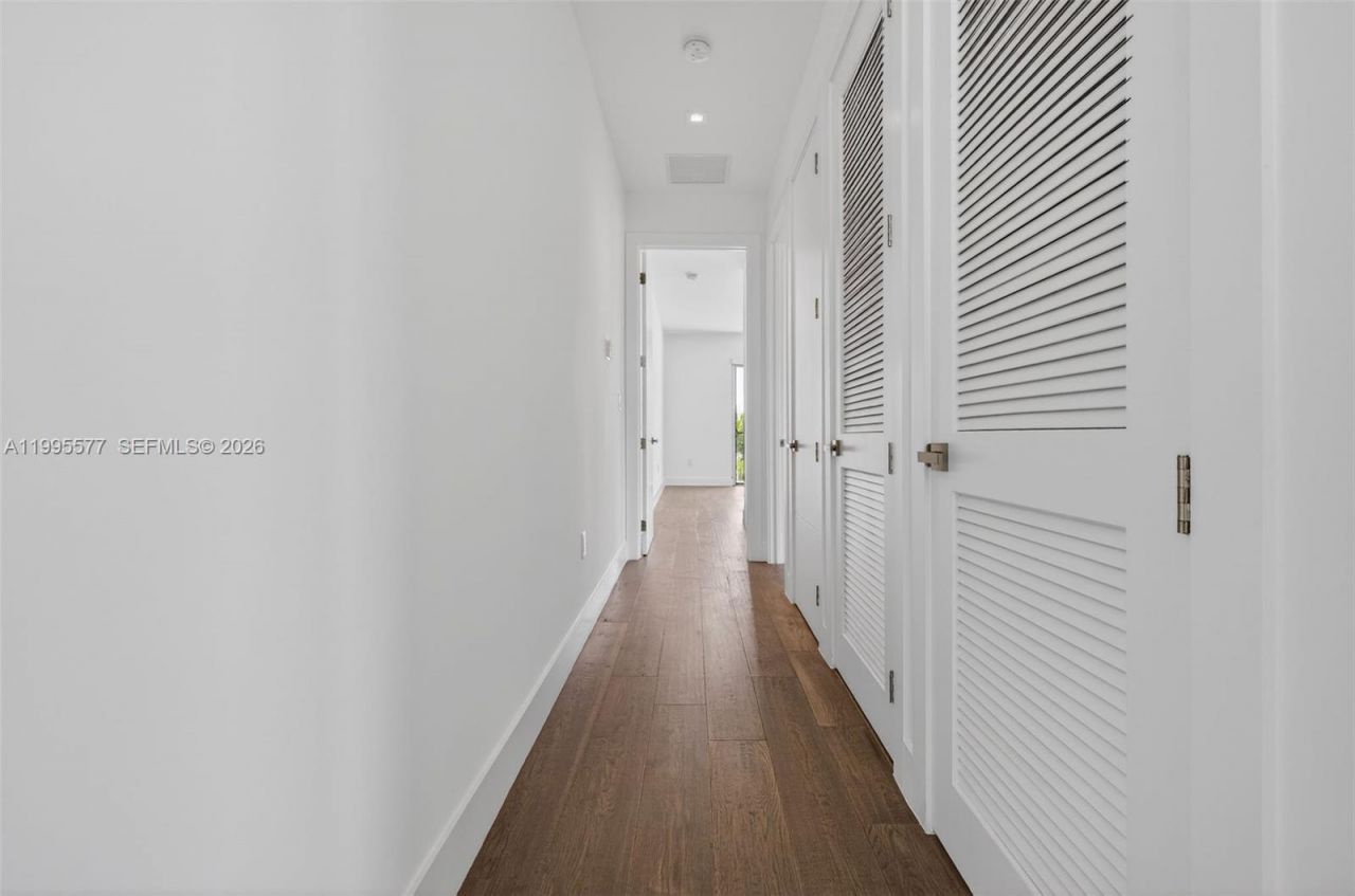 16709 Botaniko Drive North , Weston, FL 33326 Photo