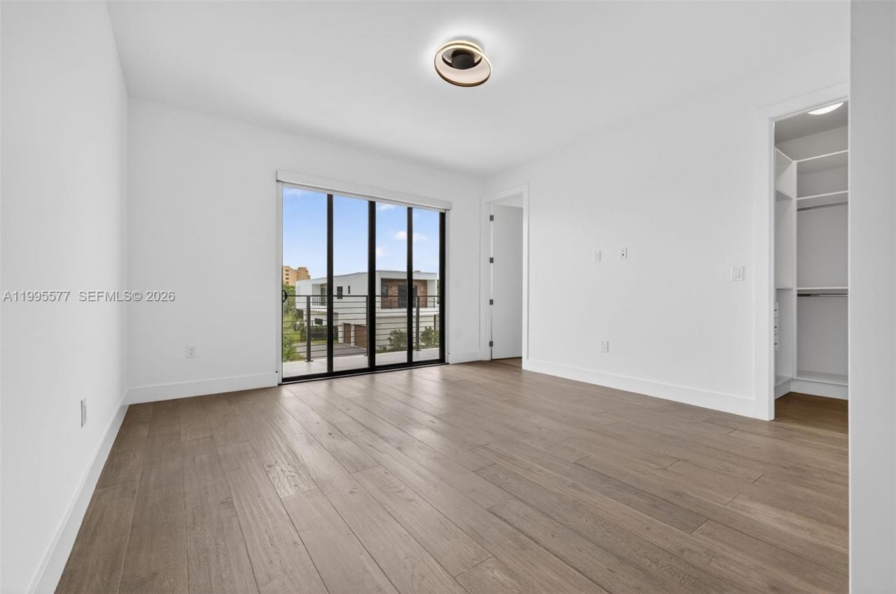 16709 Botaniko Drive North , Weston, FL 33326 Photo