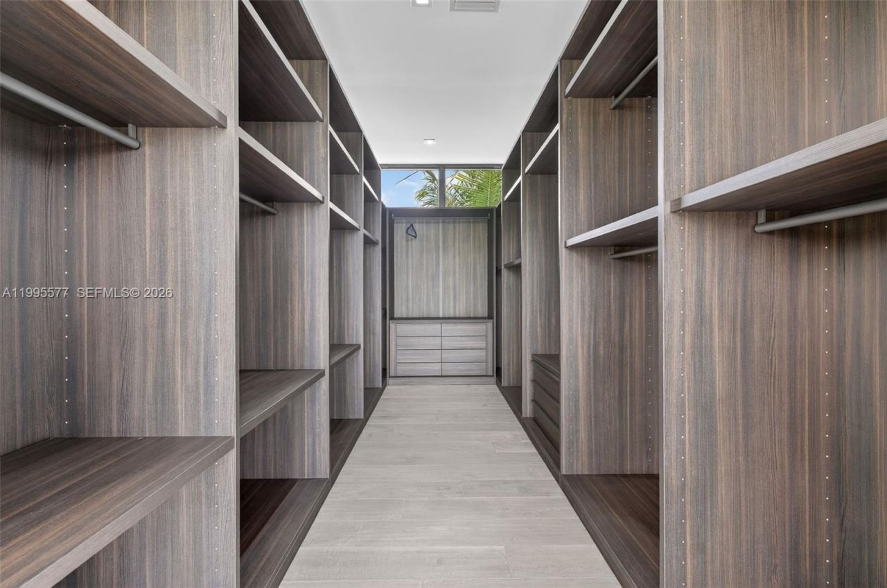 16709 Botaniko Drive North , Weston, FL 33326 Photo