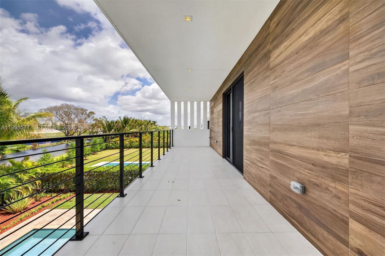 16709 Botaniko Drive North , Weston, FL 33326 Photo