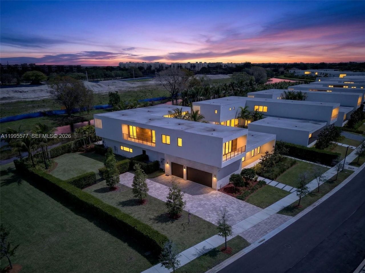 16709 Botaniko Drive North , Weston, FL 33326 Photo