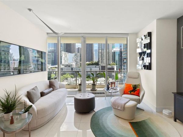 92 SW 3rd St, Unit 1202, Miami, FL 33130