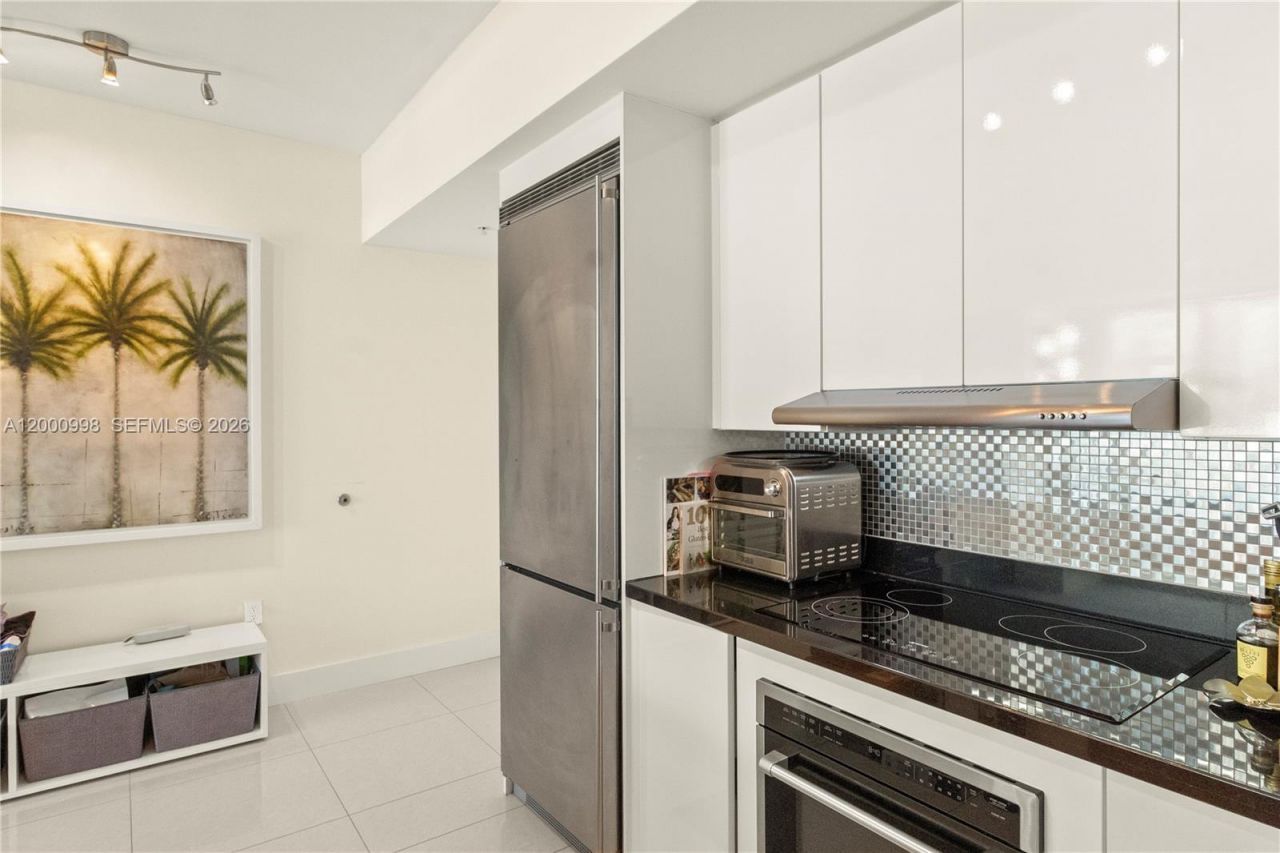 92 SW 3rd St, Unit 1202, Miami, FL 33130 Photo