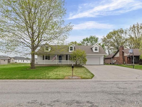 106 N 11th Street, New Baden, IL 62265