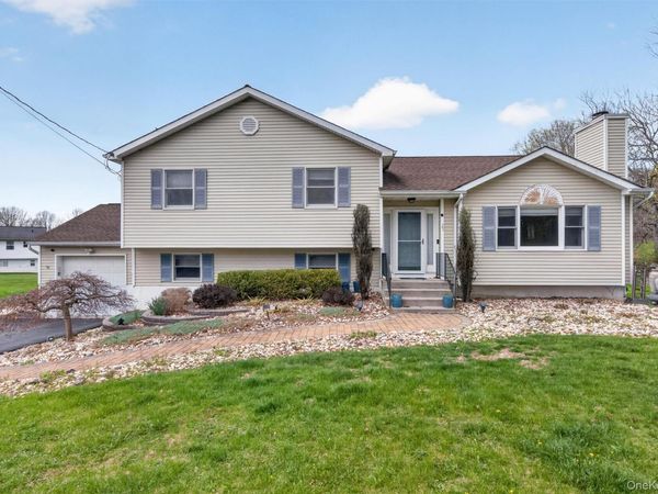 25 Bull Road, Washingtonville, NY 10992