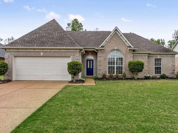 8232 WHITE WING LN, Bartlett, TN 38002