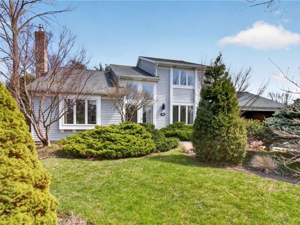 55 Canterbury, Fairport, NY 14450