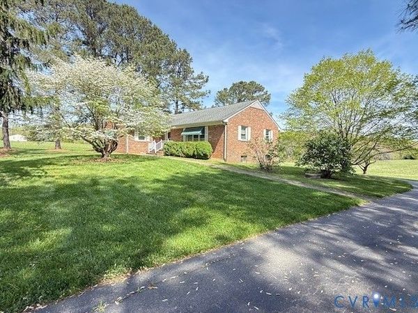 2612 Broad Street Road, Gum Spring, VA 23065