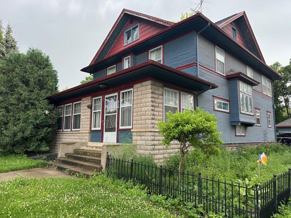 216 Litchfield Avenue SE, Willmar, MN 56201