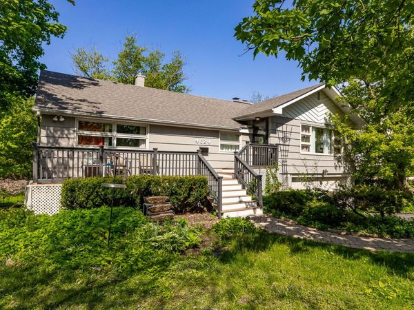 4624 Lee Avenue, Downers Grove, IL 60515