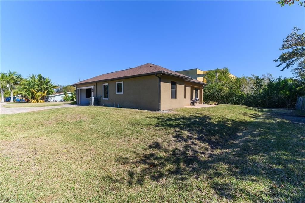 1386 Rosemary Ln, Naples, FL 34103 Photo